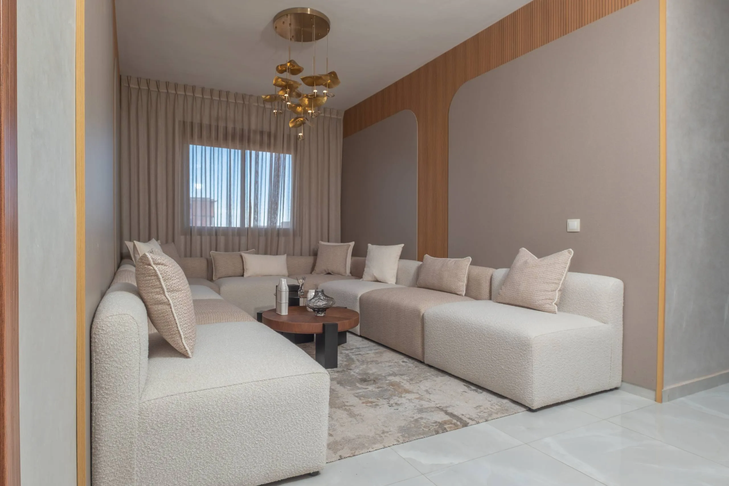 شقق من السكن المتوسط